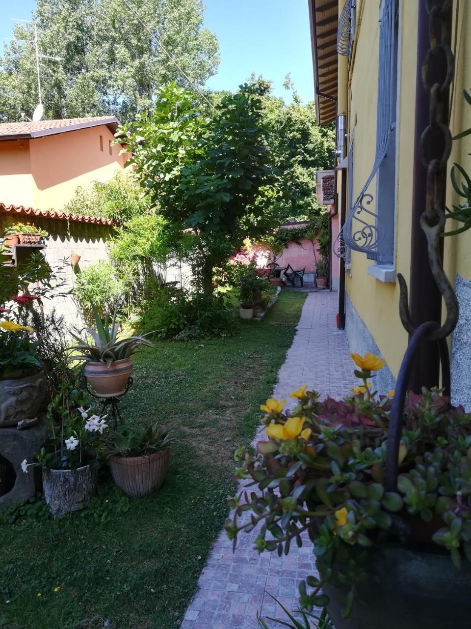 Bergamo Bassa Acomodação com café da manhã Exterior foto
